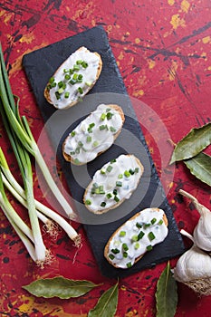 Sour cream spread with home made bread