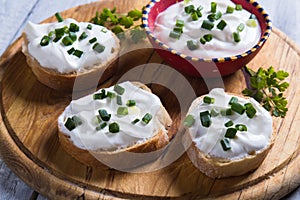 Sour cream spread with home made bread