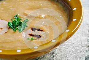 Sour rye soup zur