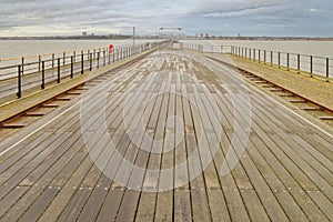 london, Southend: pier deck and railway