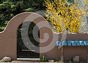 Southwestern architecture, multiple residences