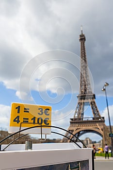 Souvenirs of Paris, Eiffel Tower euro price