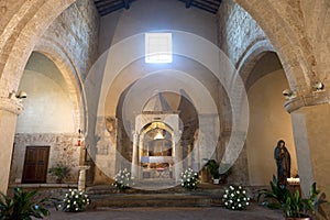 Sovana (Tuscany), church interior