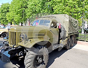 Soviet post-WW2 general purpose 2.5 ton 6x6 truck ZIL-157