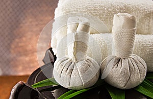 Spa herbal compressing ball with towels.