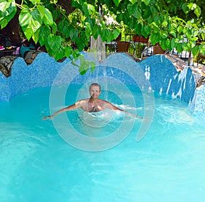 Spa in the pool.