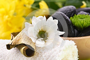 Spa set, black hot stones and towel