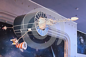 Space orbital flying module