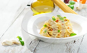 Spageti olive oil and peperoncino