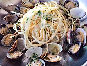 Spaghetti alle vongole photo