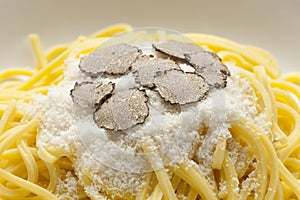 Spaghetti with black winter truffle