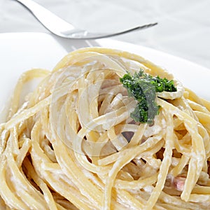 Spaghetti carbonara photo