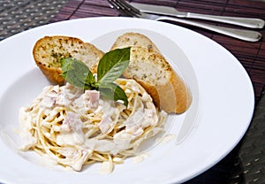 Spaghetti Carbonara with garlic bread food