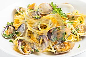 Spaghetti with clams and bottarga