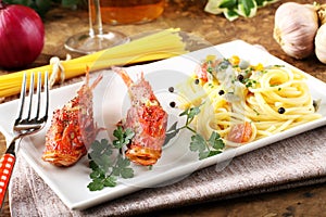 Spaghetti with fresh seafood broth