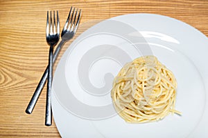 Spaghetti with garlic, oil and hot peppers