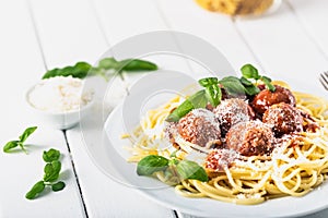 Spaghetti with meat balls tomato sauce