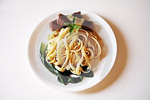 Spaghetti with meat and vegetables