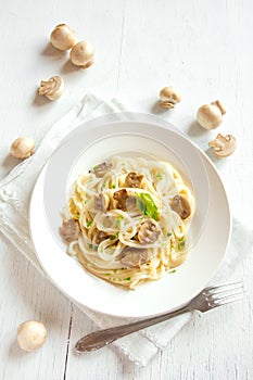 Spaghetti pasta with mushrooms