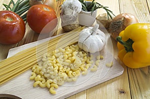 Spaghetti Recipes vegetable ingredient on table