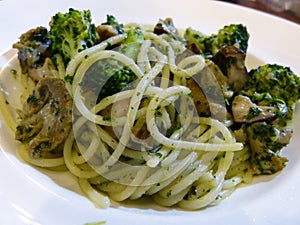 Spaghetti with snails...yummy!!