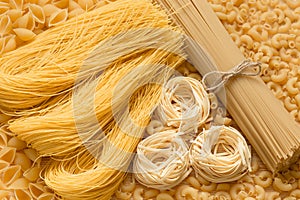 Spaghetti and tagliatelle.
