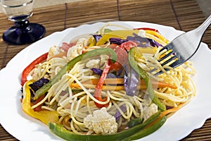 Spaghetti & vegetables ready to eat