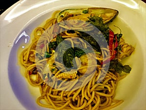 Spaghettis with Spicy Mixed Seafood