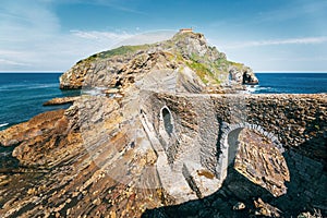 Spain, Basque country, San Juan de Gaztelugatxe, view of islet and bridge