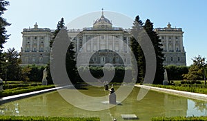 Spain, Madrid, Sabatini Gardens, fountain with sculptures