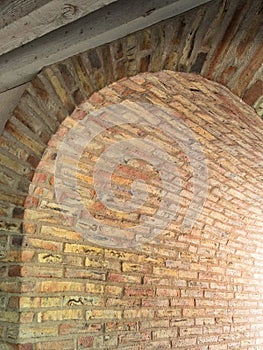 Spanish architecture, arched passageway