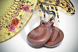 Spanish castanets, hand fan and peineta
