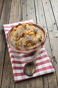 Spanish double-mashed or bobbed potatoes