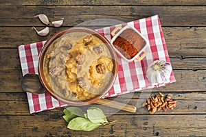 Spanish double-mashed or bobbed potatoes