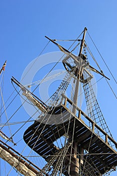 Spanish galleon mast
