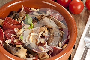 Spanish tapa, setas con jamon