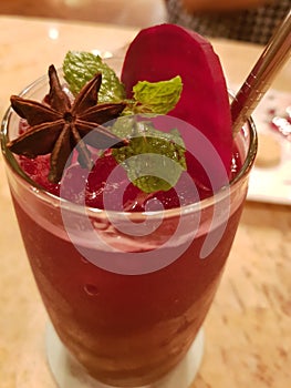 Spearmint, red, betroot, drink
