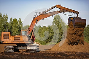 Special equipment for collecting peat.