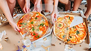 Special event party girls pizza fast food delivery