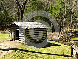 Special log cabin in the forest in Smokeys, USA