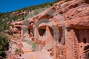 The special Manitou Cliff Dwellings museum