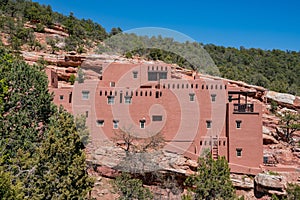 The special Manitou Cliff Dwellings museum