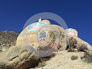 Spectacle Drepung Monastery at 3160 meters above sea level