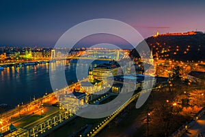 Spectacular Elisabeth bridge and Pest cityscape at evening, Budapest, Hungary