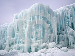 Spectacular ice formations made out of delicate icicles