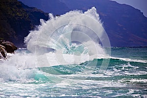 Spectacular Shoreline Wave Break in Hawaii