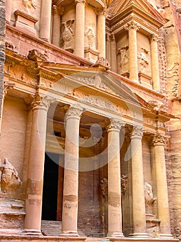 The spectacular view of Treasury inside Petra