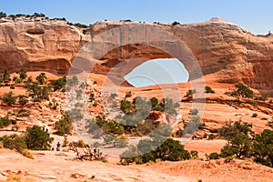 Wilson Arch in Utah, USA photo
