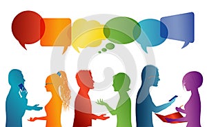 Řeč bublina. komunikace mezi skupina lidí který mluvit. dav mluvení. komunikovat sociální sítí. dialog 