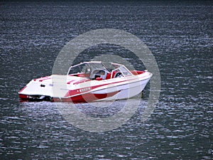 Speed boat